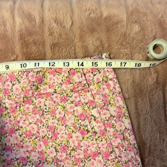🇺🇸2 for $20🇺🇸 EUC J Crew Factory size 6 side zip floral shorts - Picture 5 of 9